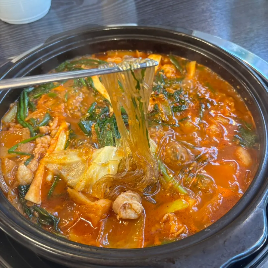 Spicy hot pot broth with daechang and gopchang