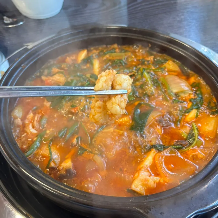Gopchang jeongol with glass noodles