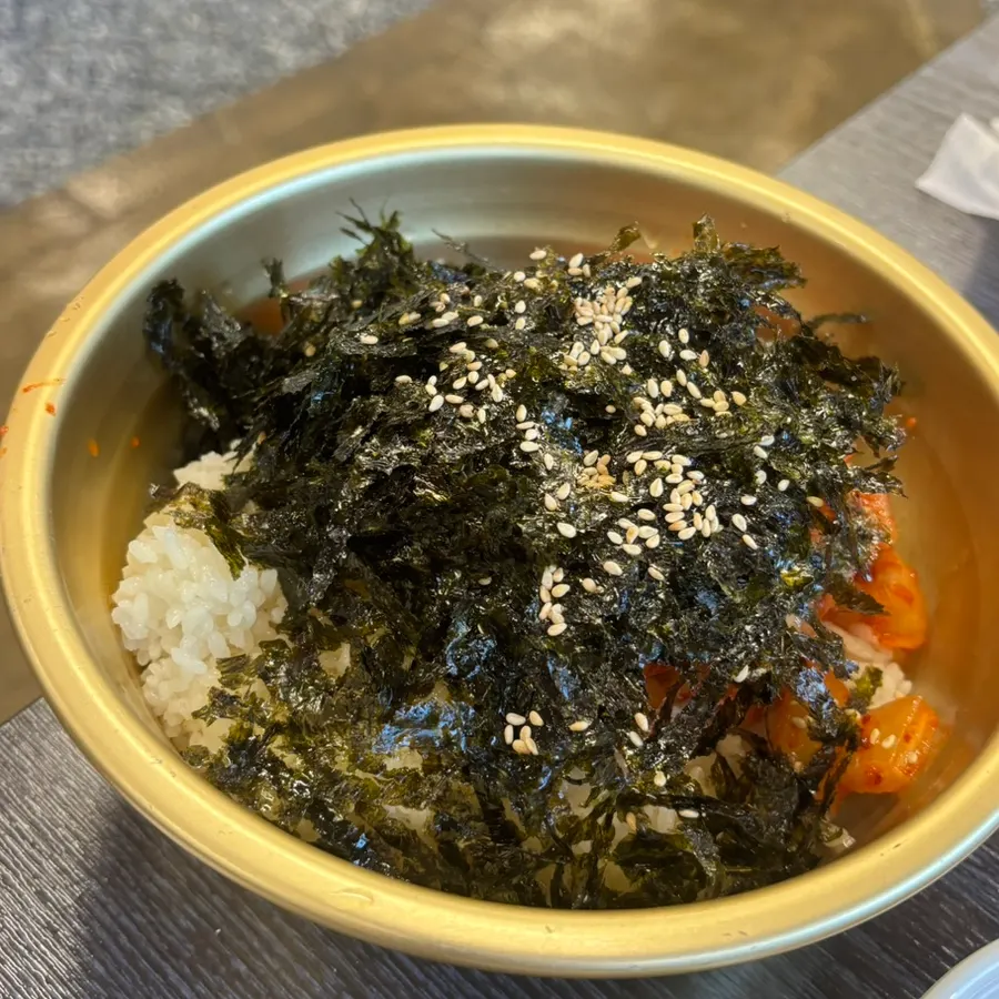 Gopchang jeongol with added udon noodles