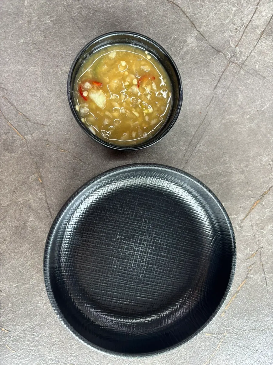 Mesa de haejangguk pedido por una familia