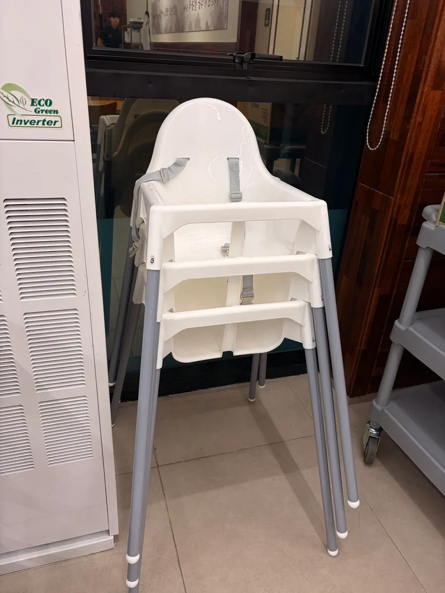 서산동죽칼국수 유아의자