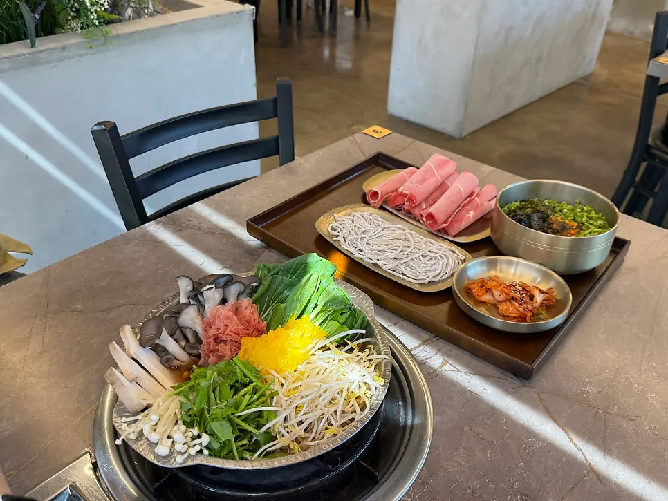 상황버섯 육수 샤브샤브
