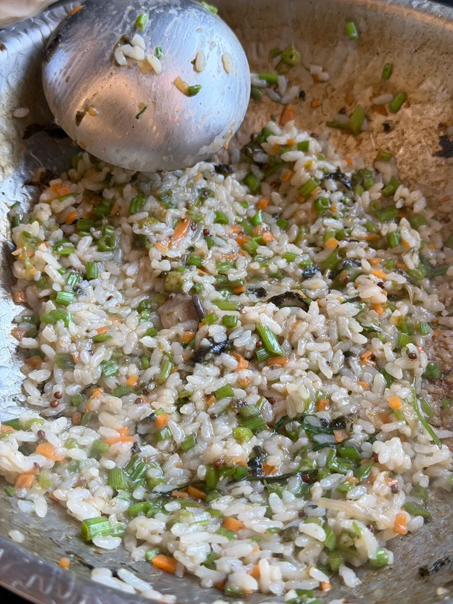 Crispy shrimp minari jeon with twenty shrimp and the finishing porridge