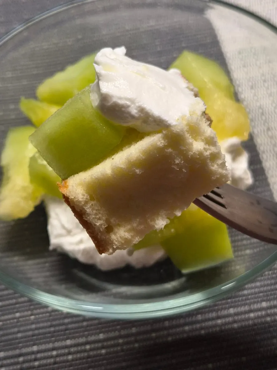 Castella layered with Greek yogurt and fruit