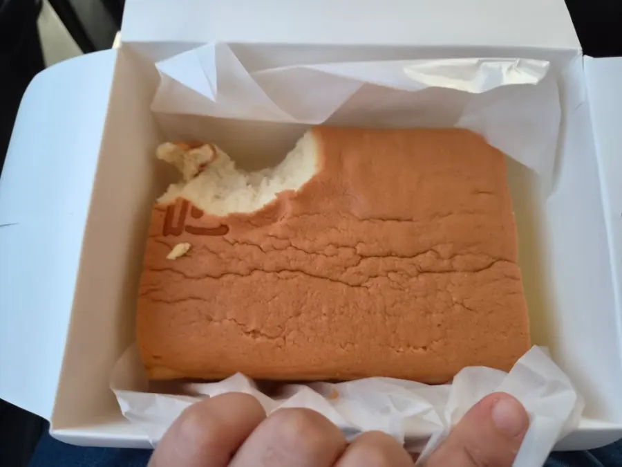 간편하게 챙겨 먹기 좋은 카스테라 포장 상태