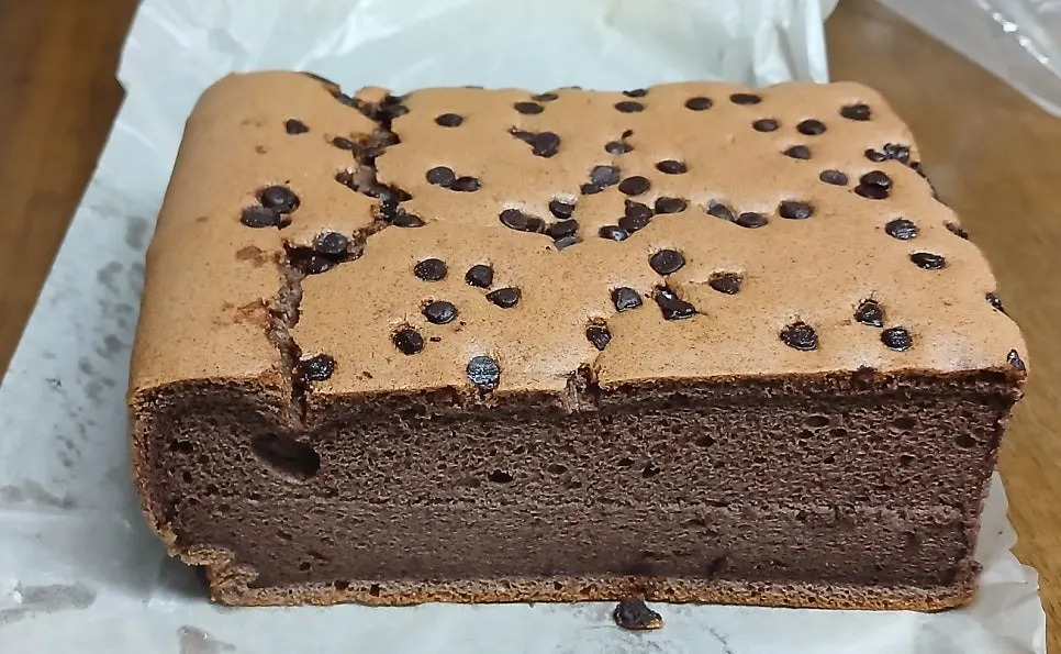 Cross-section of the Chocolate Castella without cream