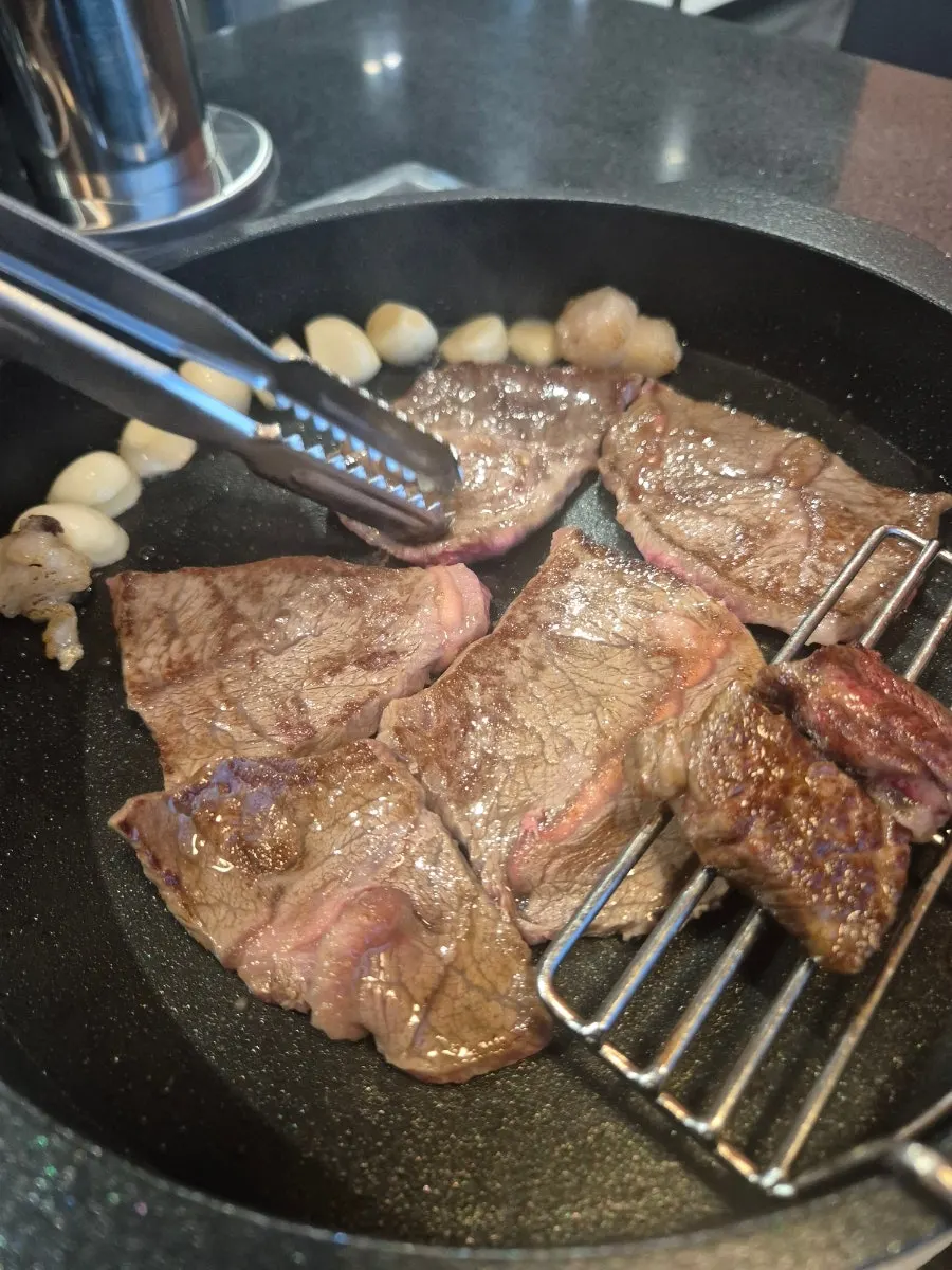 육즙을 느낀 등심 한우