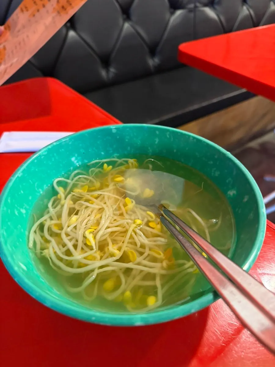 Bean sprout soup served as a basic side dish