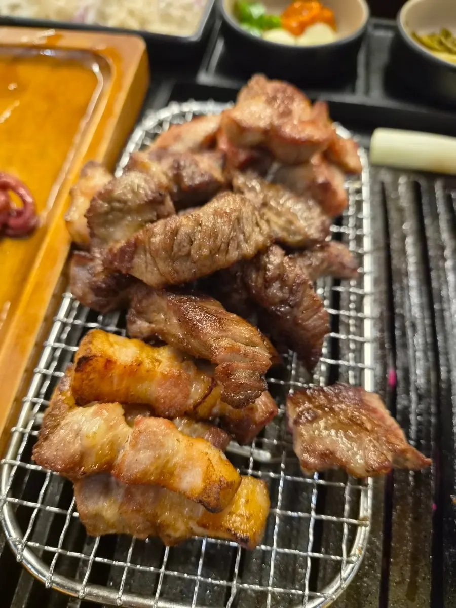 한돈 1등급 삼겹살 구이