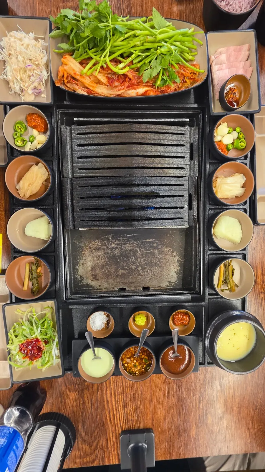 초벌삼겹 목살 포삼겹 한상 구성