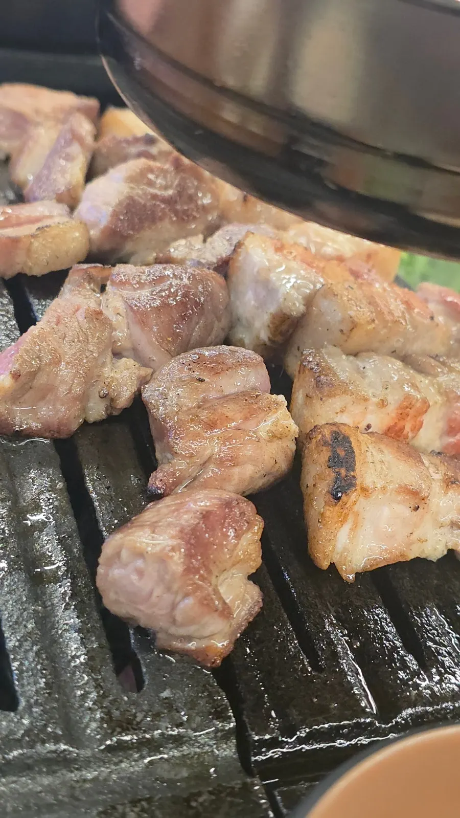 직접 구워주는 한돈 구이 상차림