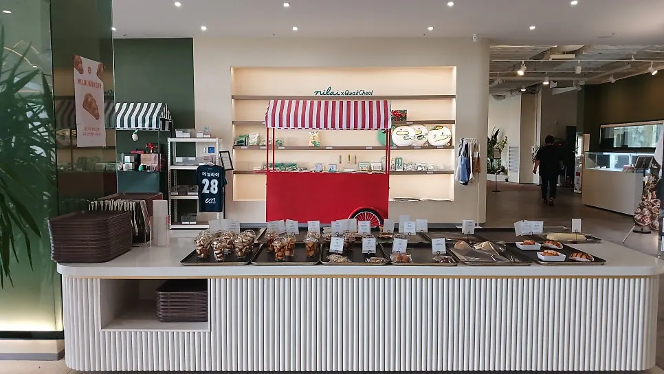 Brunch and bakery area at The Nillai