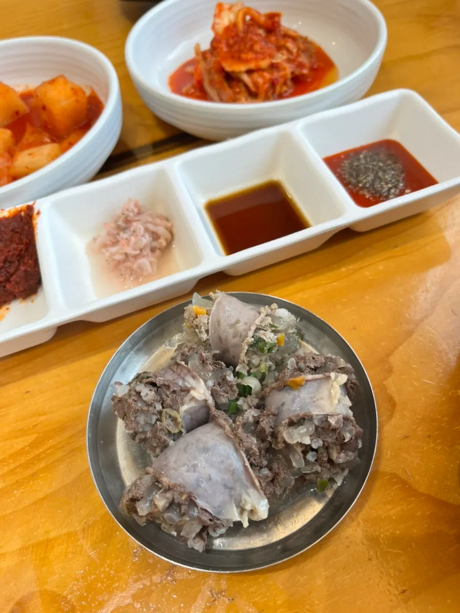 Sundae set aside with dipping sauces