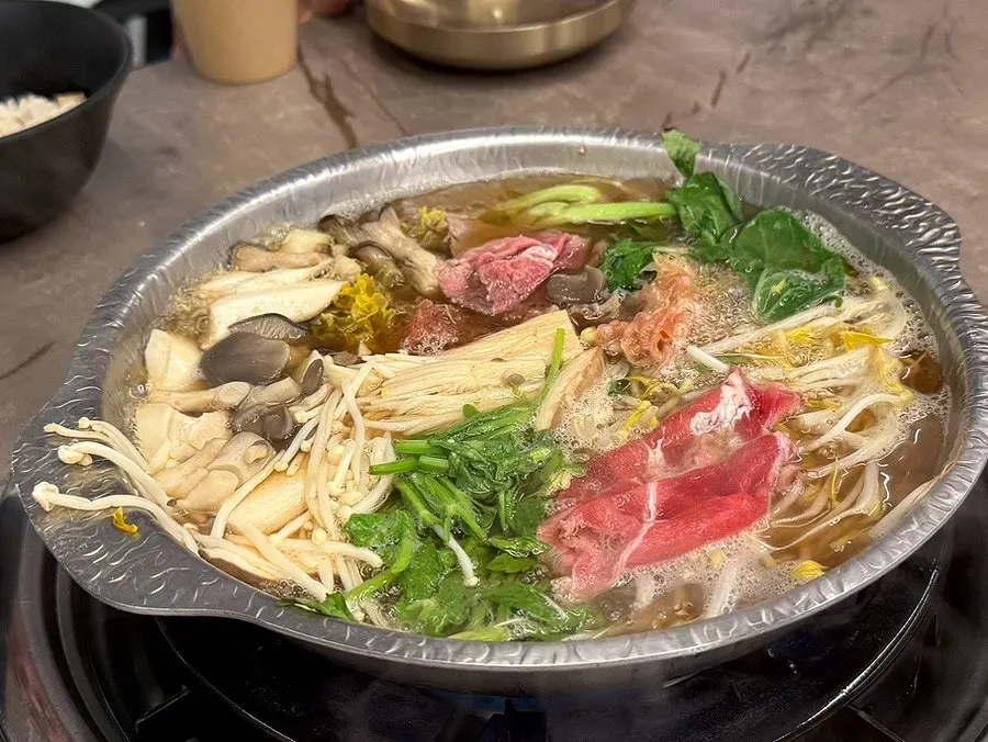 Rye kalguksu noodles made with rye flour