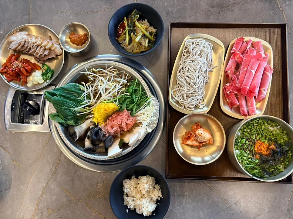 Table Full of Special Shabu Kalguksu set for two