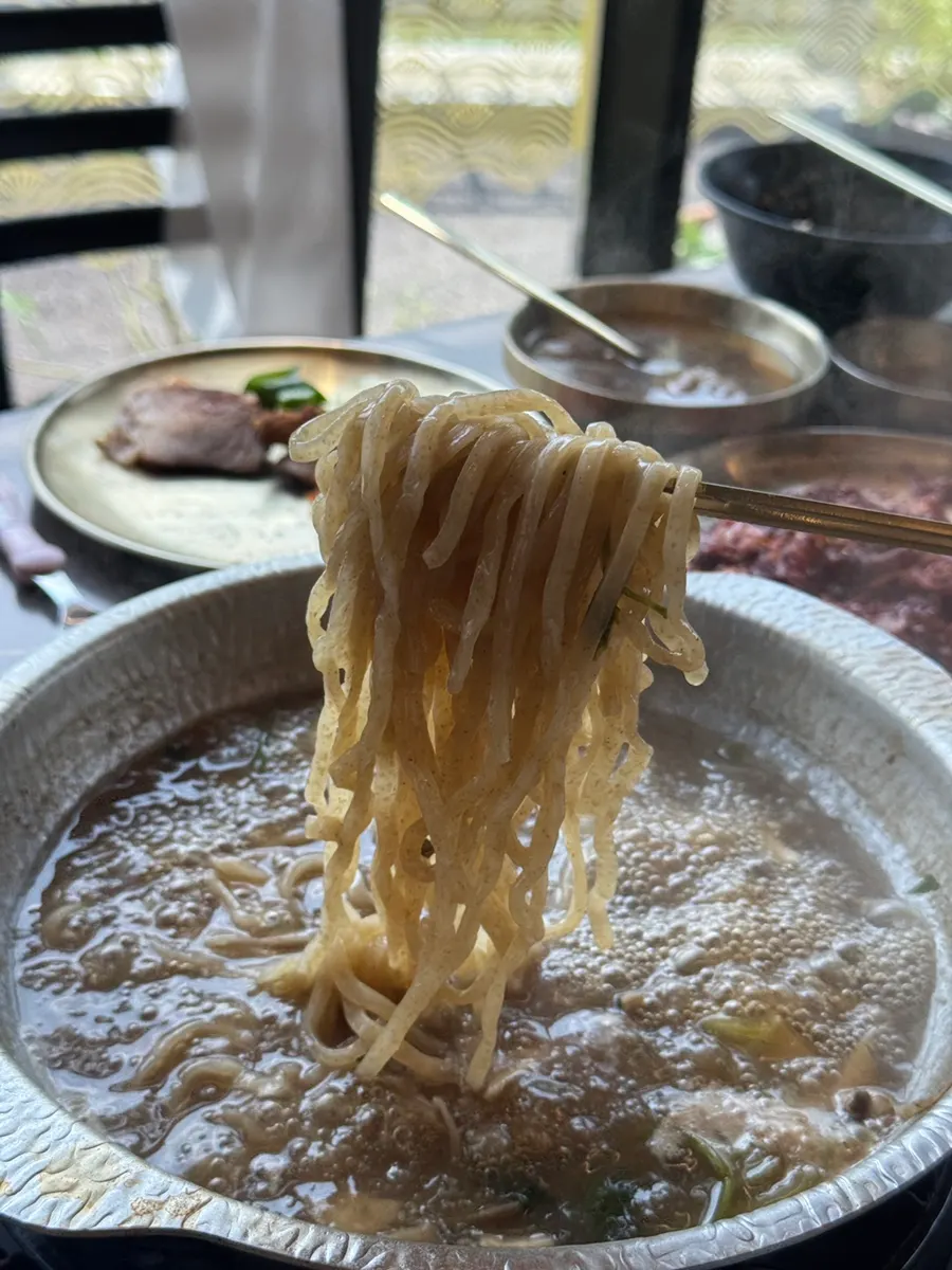 칼국수 먹고 남은 육수와 볶음밥 준비
