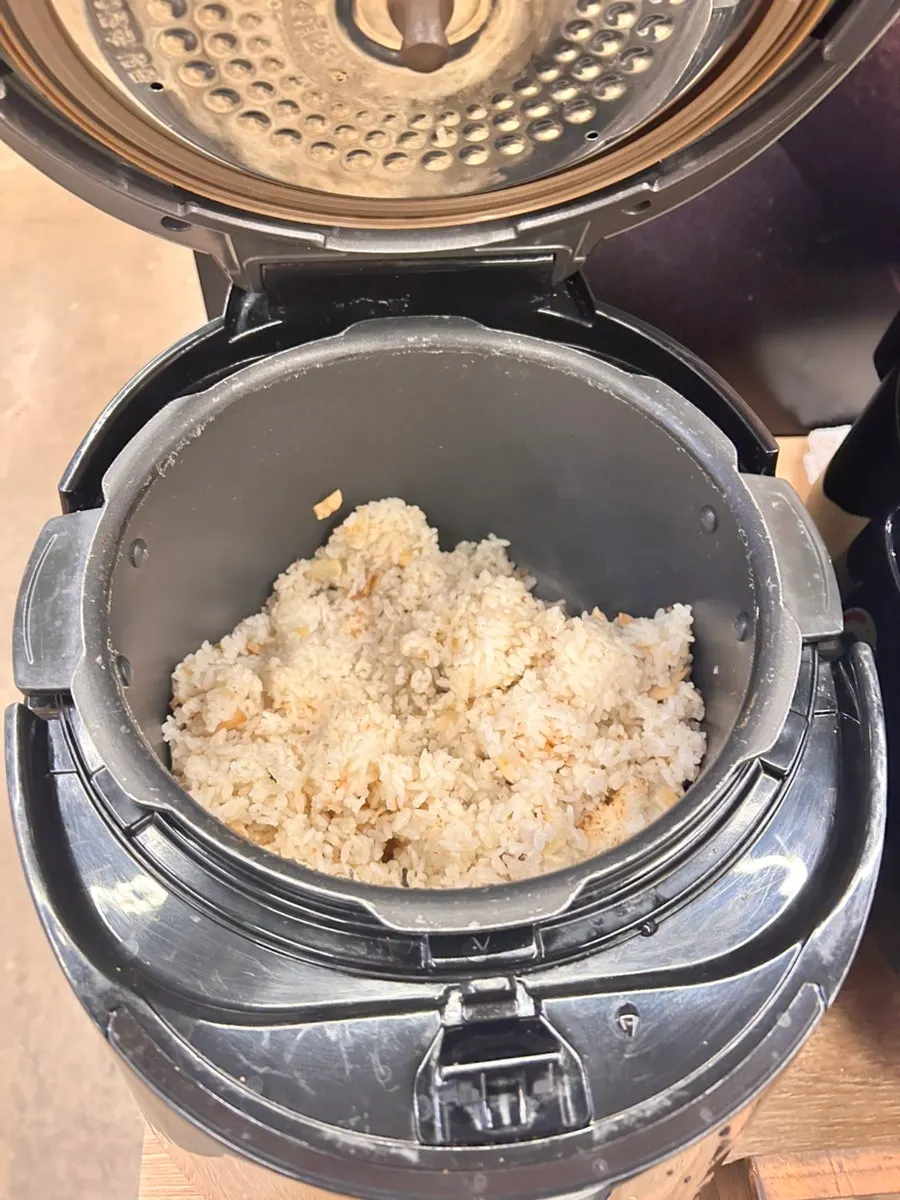 Beef mushroom radish rice self-service bar