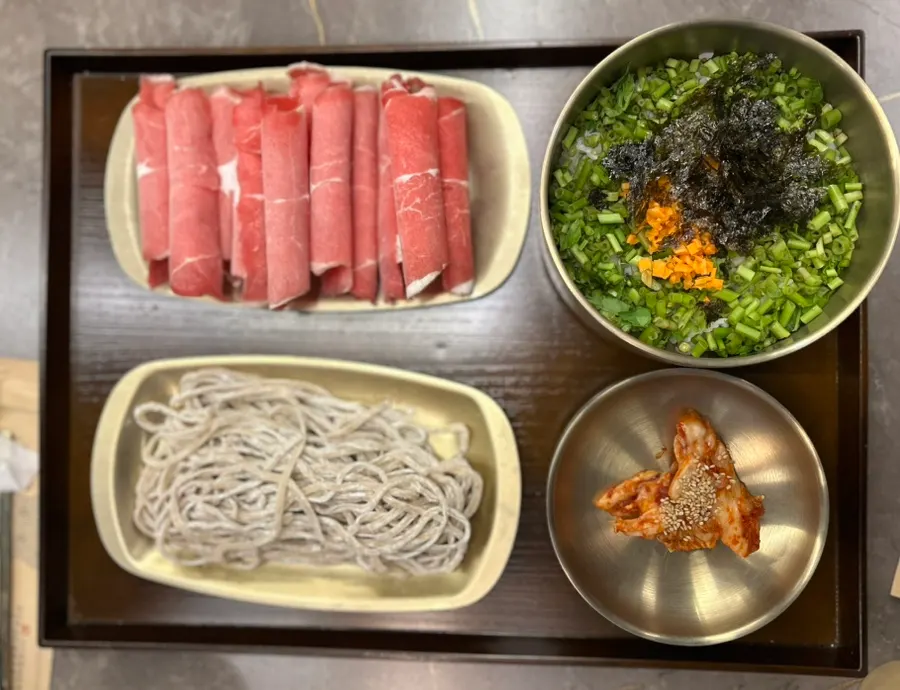 Sanghwang mushroom shabu-shabu broth
