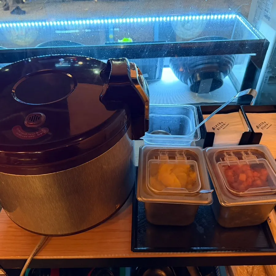 Self-serve bar for banchan and soup