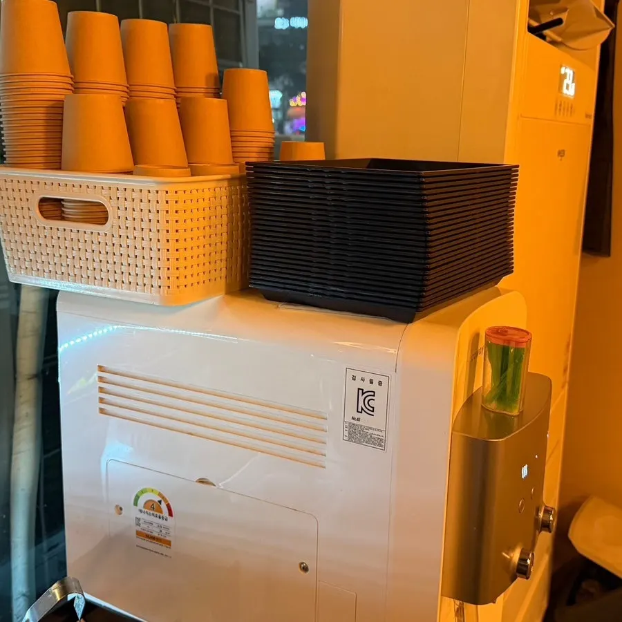 Self-serve soup corner