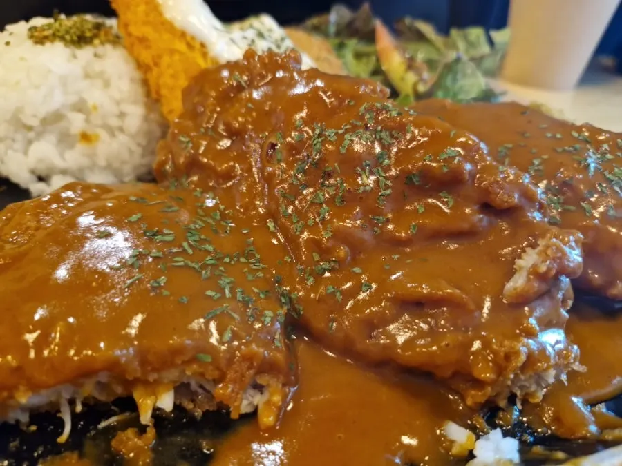 Loin cutlet set with croquette and jumbo shrimp tempura
