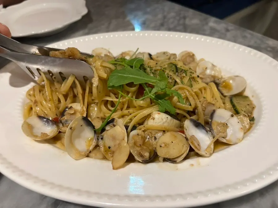Close-up of the clam pasta noodles