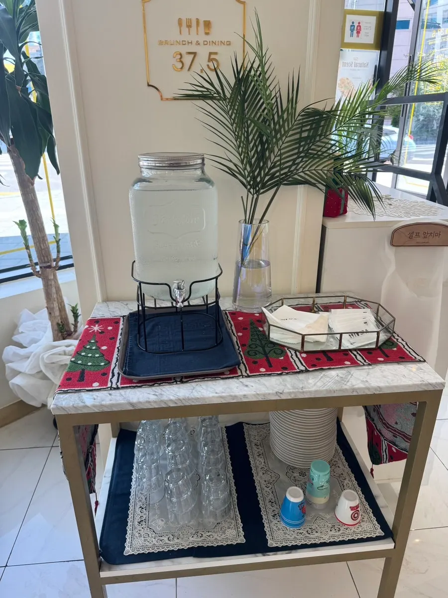 Self-service bar near the entrance