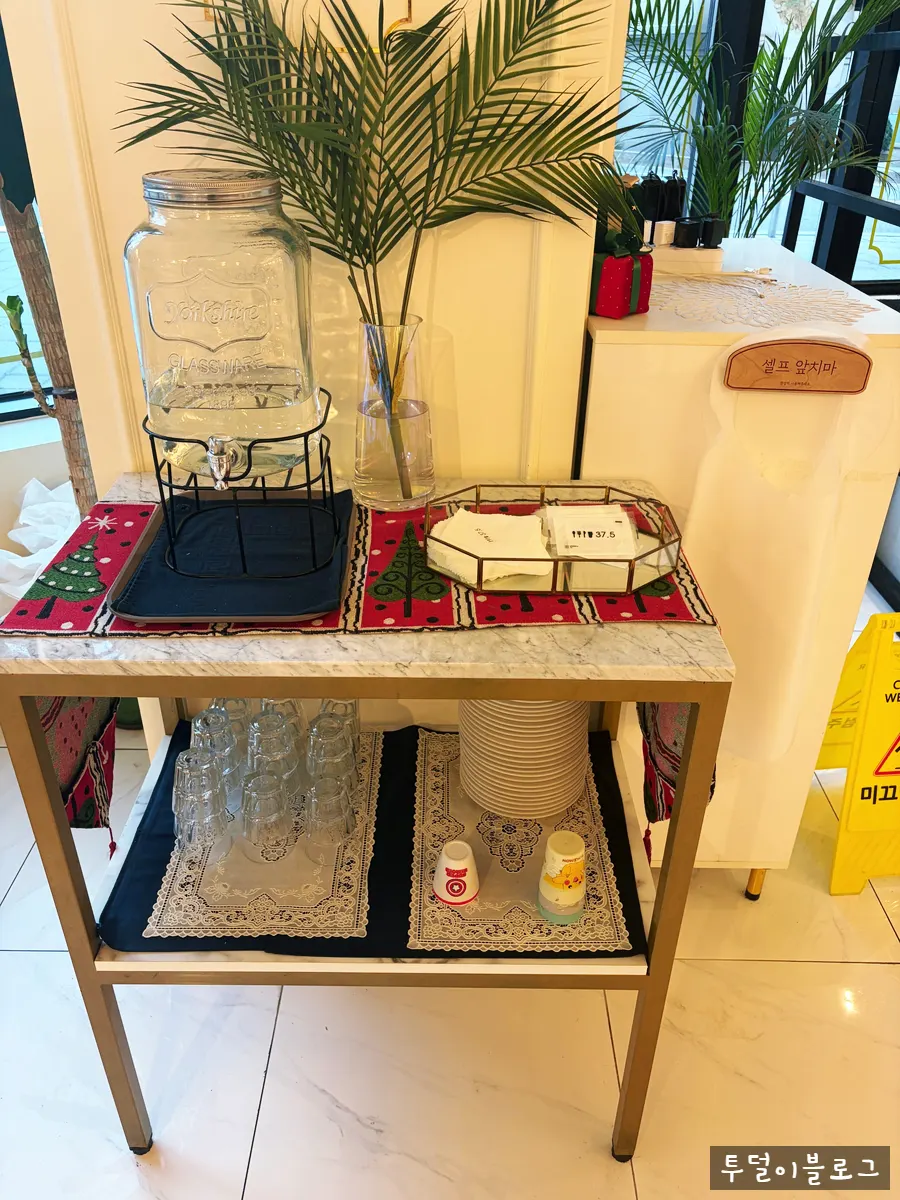 Interior seating arranged for group gatherings
