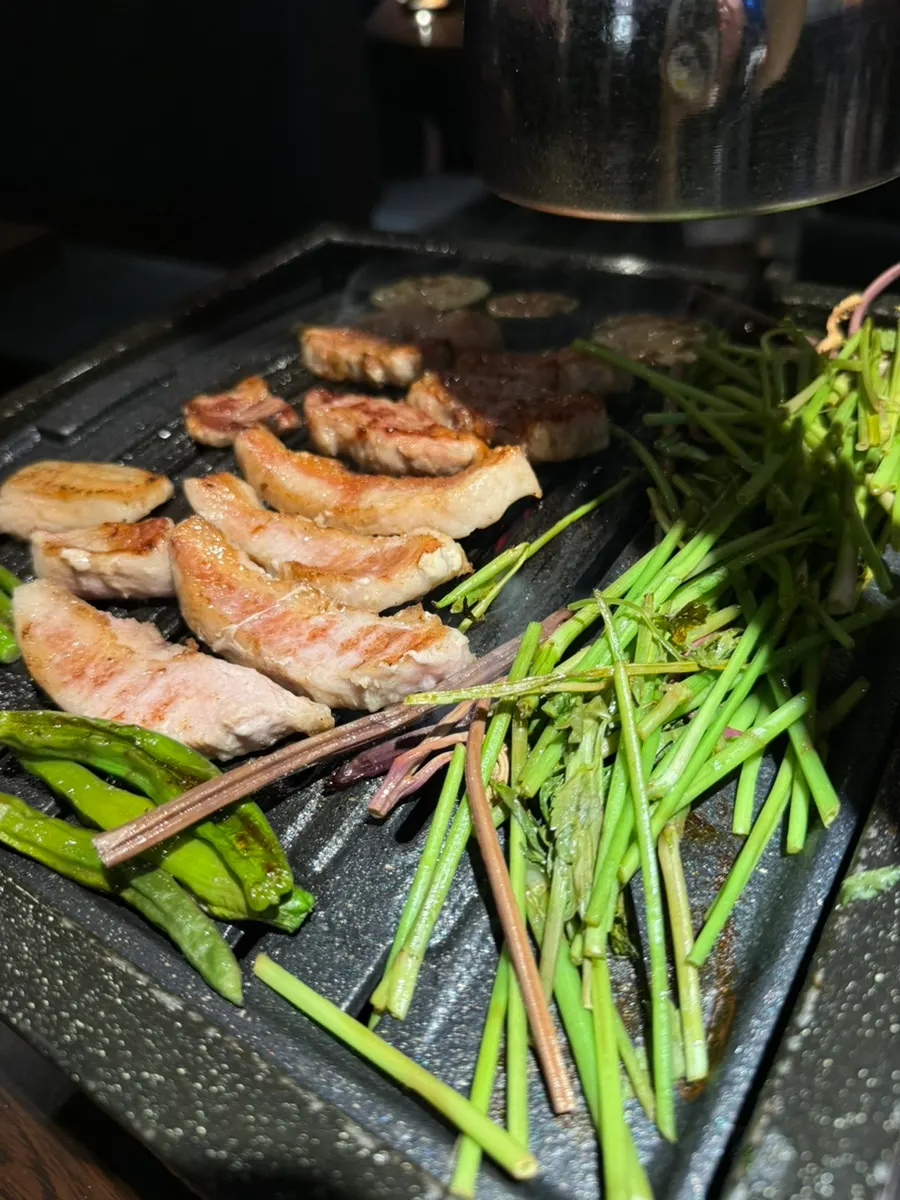 Hangjeongsal cut and grilled into bite-sized pieces