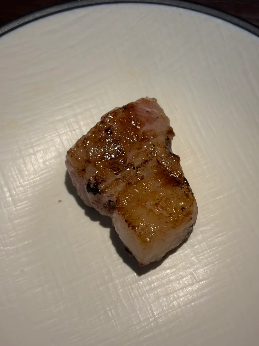 Large cut pieces of grilled galbi-samgyeop