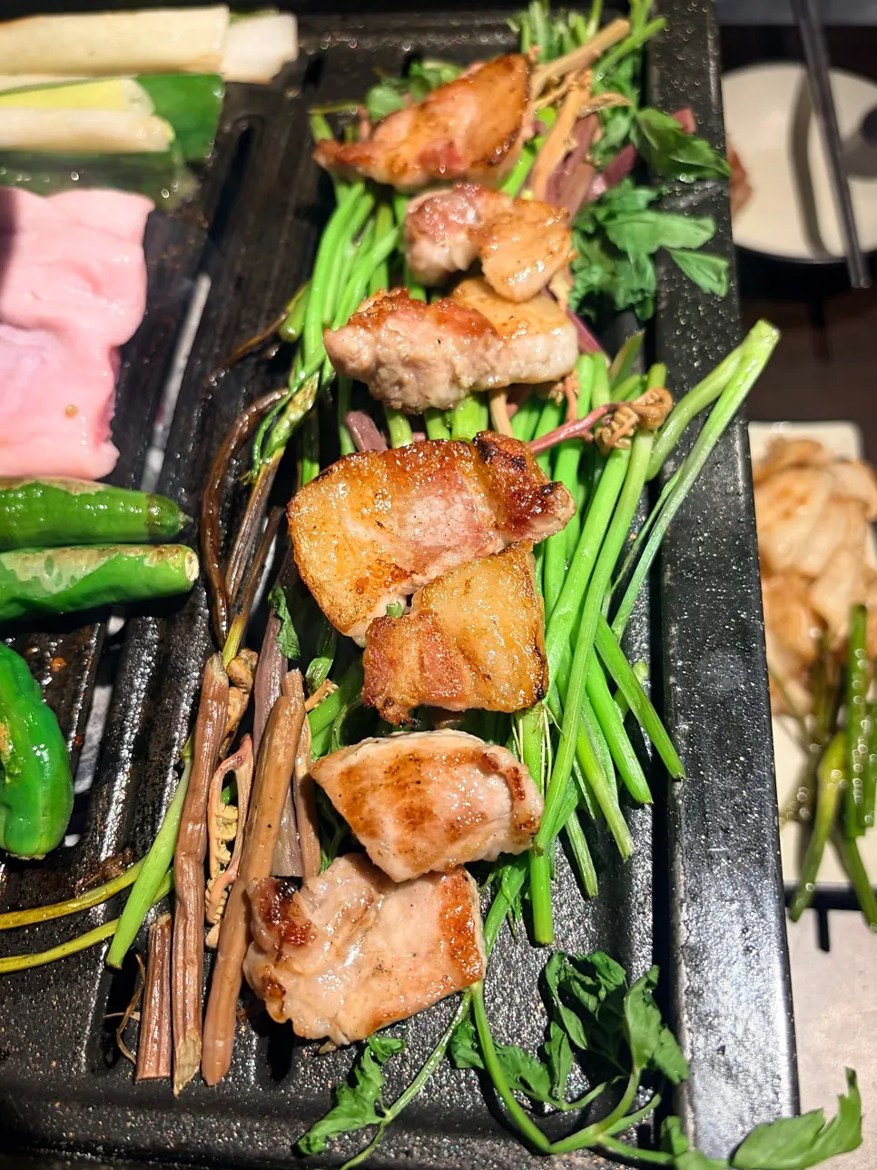 늑간살이 붙은 기운 갈비삼겹