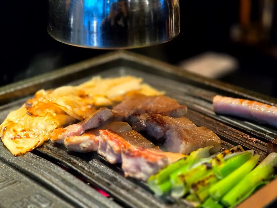 Galbi samgyeopsal table setting at Giun Gangnam Station Main Branch