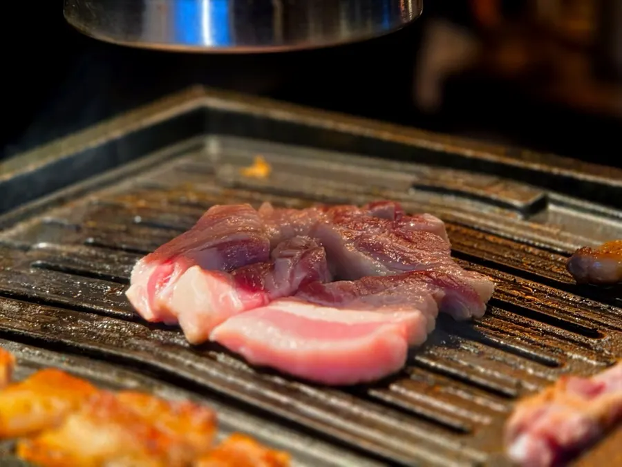 Galbi samgyeopsal with clear layers of fat