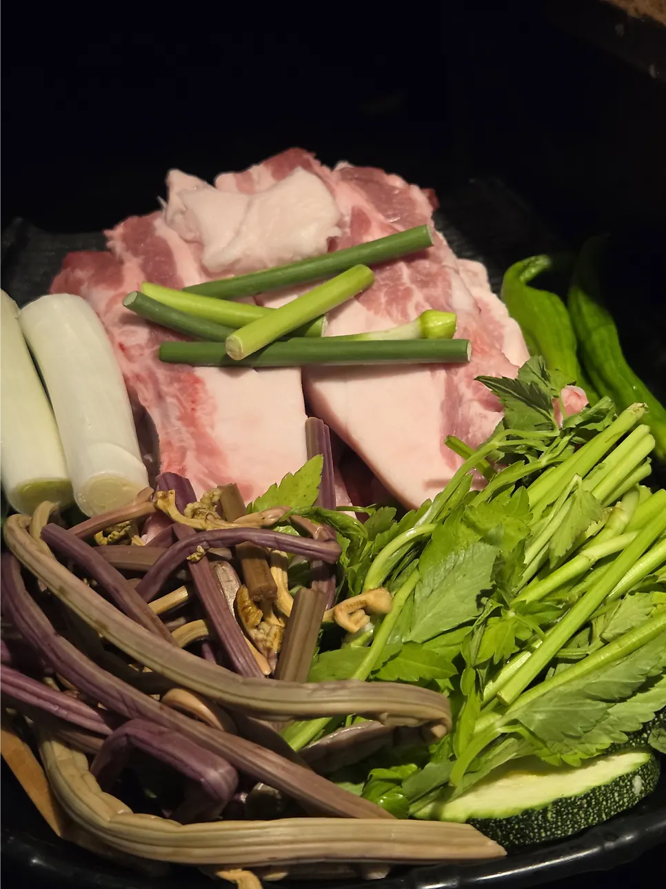 갈비삼겹 600g 기운세트 고기 접시