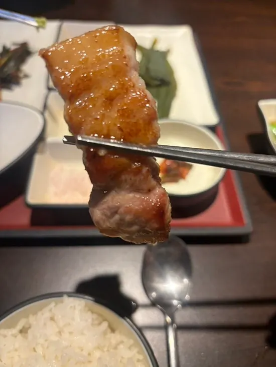 Sulgiun Set meat on the grill