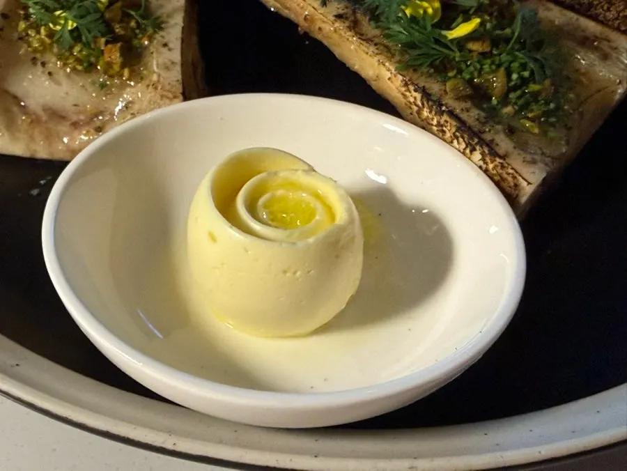 Plating of the bone marrow at Geullodeu