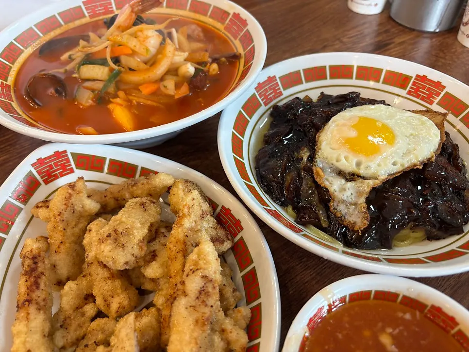 무제한으로 제공되는 공기밥