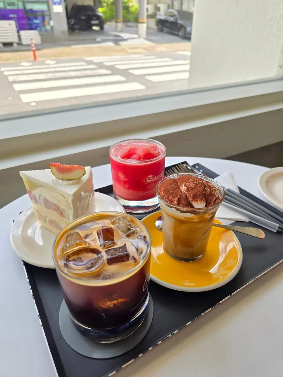 Americano and latte on the table