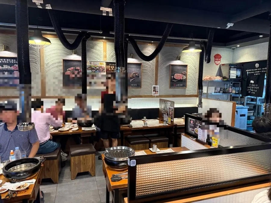 Bàn ghế tại Goban Sikdang Suncheon Jorye Branch