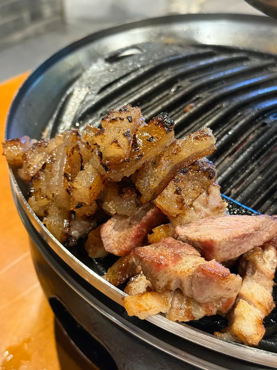 Da heo được nướng trên vỉ