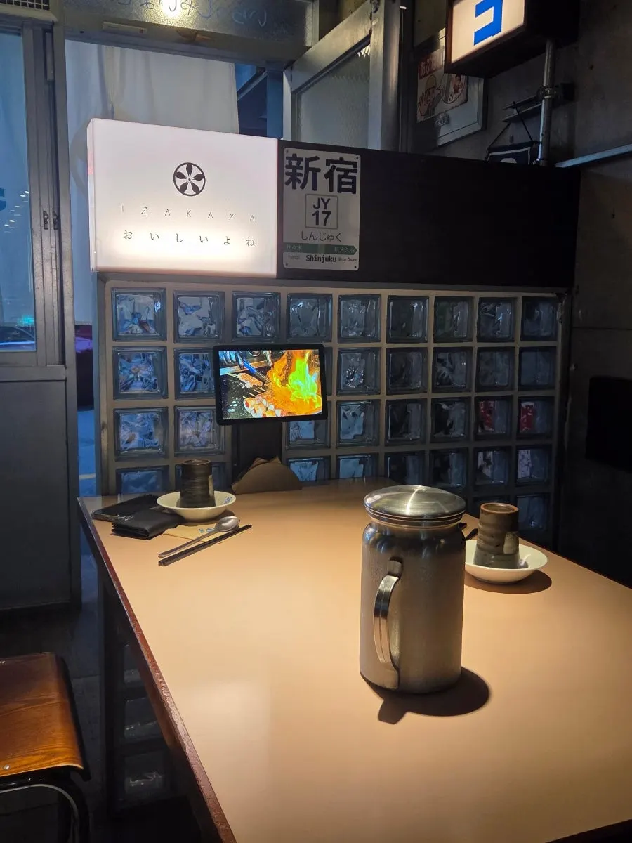 Outdoor terrace seating at Gobusi Nonhyeon Branch
