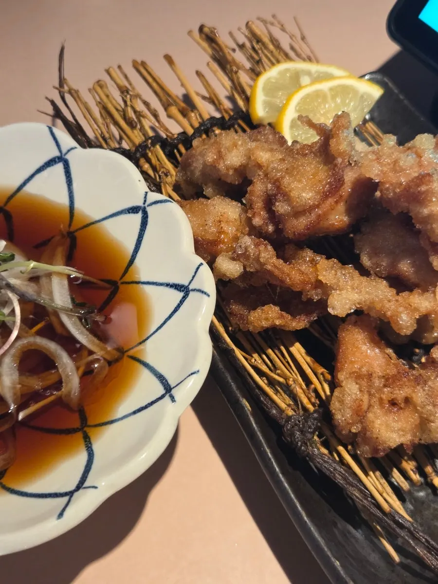 Vegetable-based dipping sauce served with the karaage