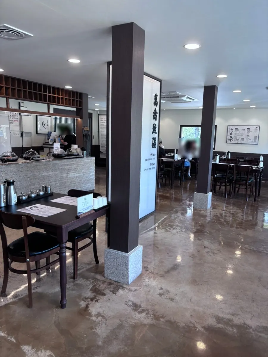 Interior entrance space at Sangol Chueojeong