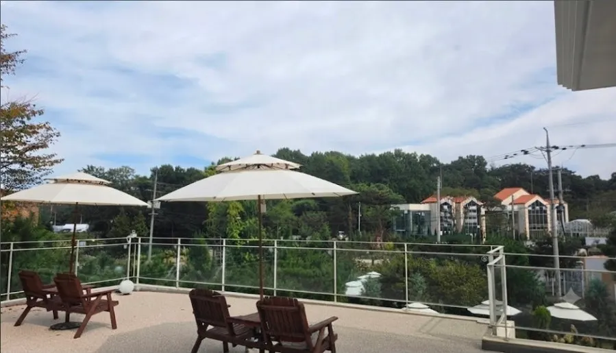 Private café space on the second floor