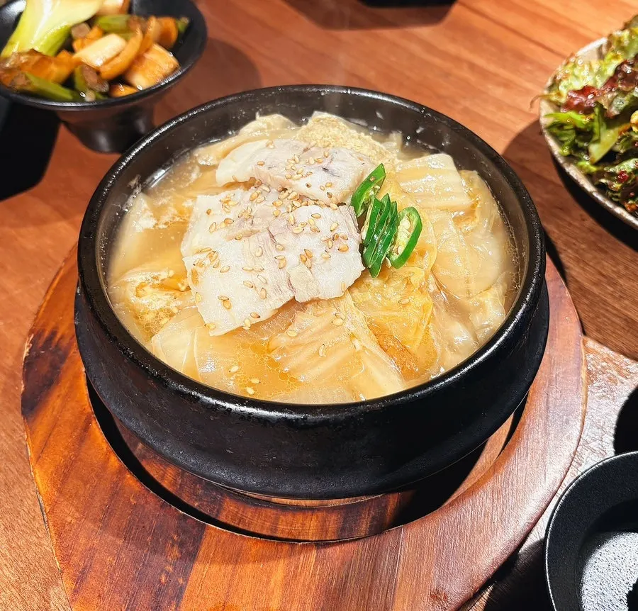 Baek-kimchi jjim side dish to finish the meal