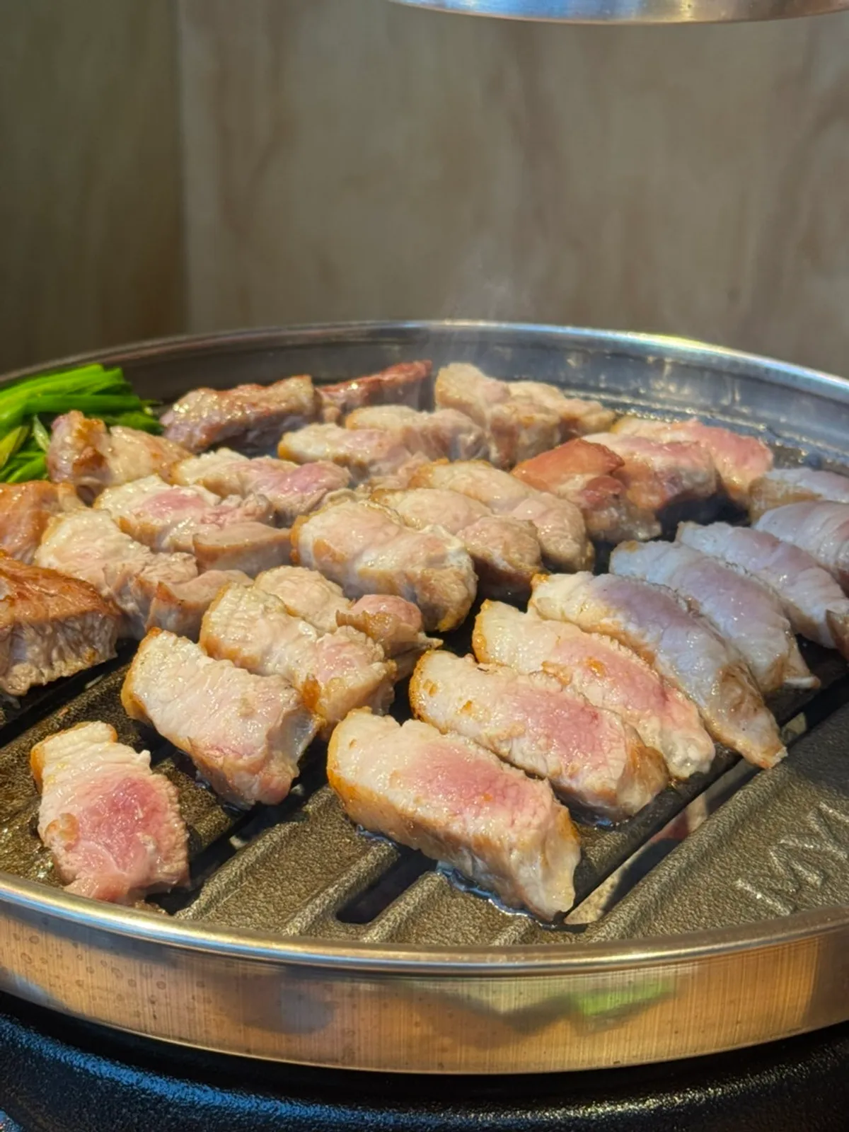 윤기 나는 백진주쌀밥 한 공기