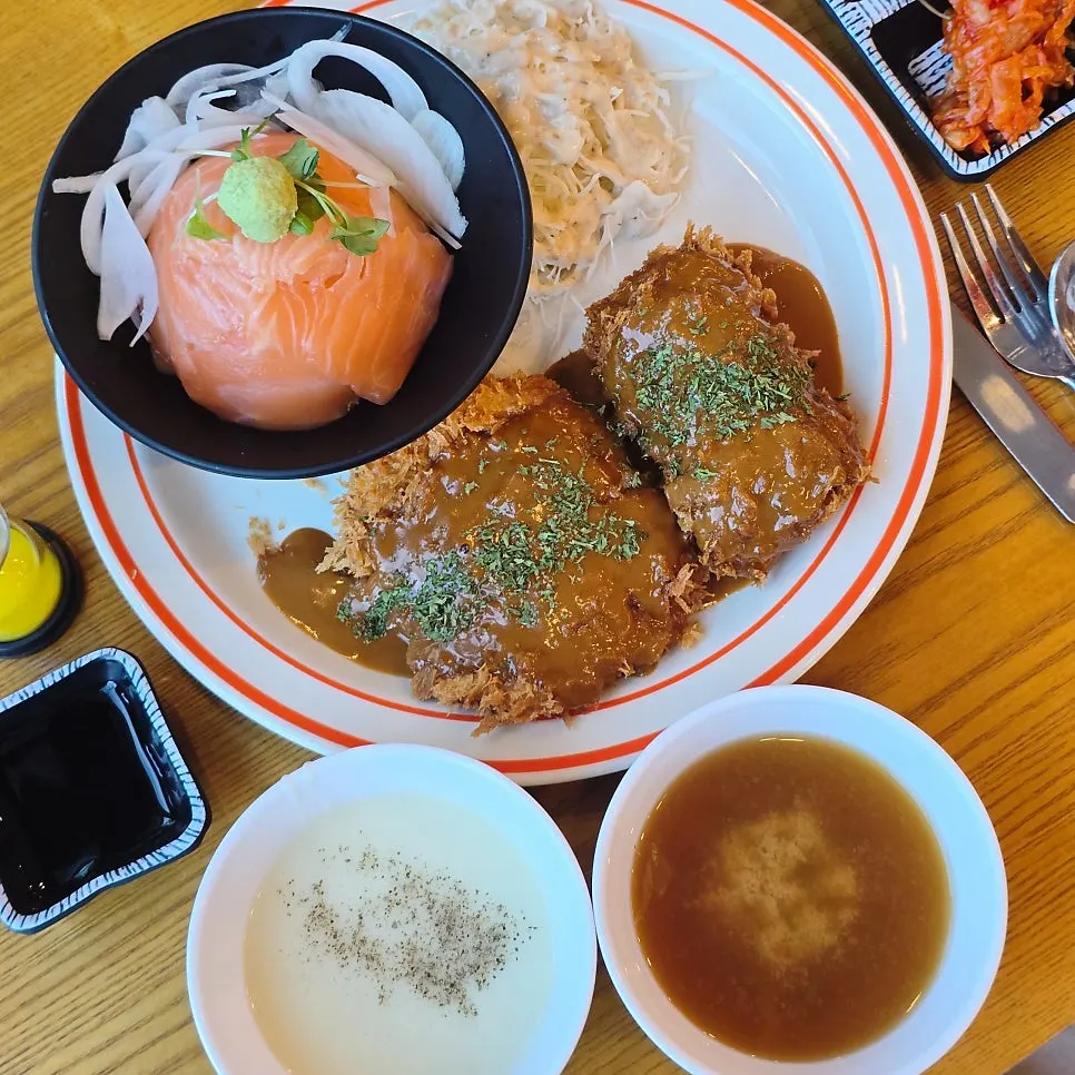 Self-serve bar with cream soup, white rice, and miso soup