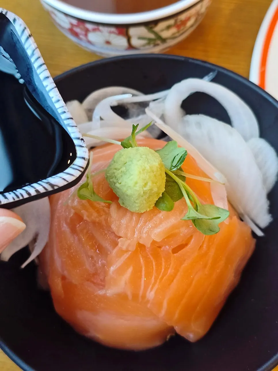 Mini sake-don topped with salmon