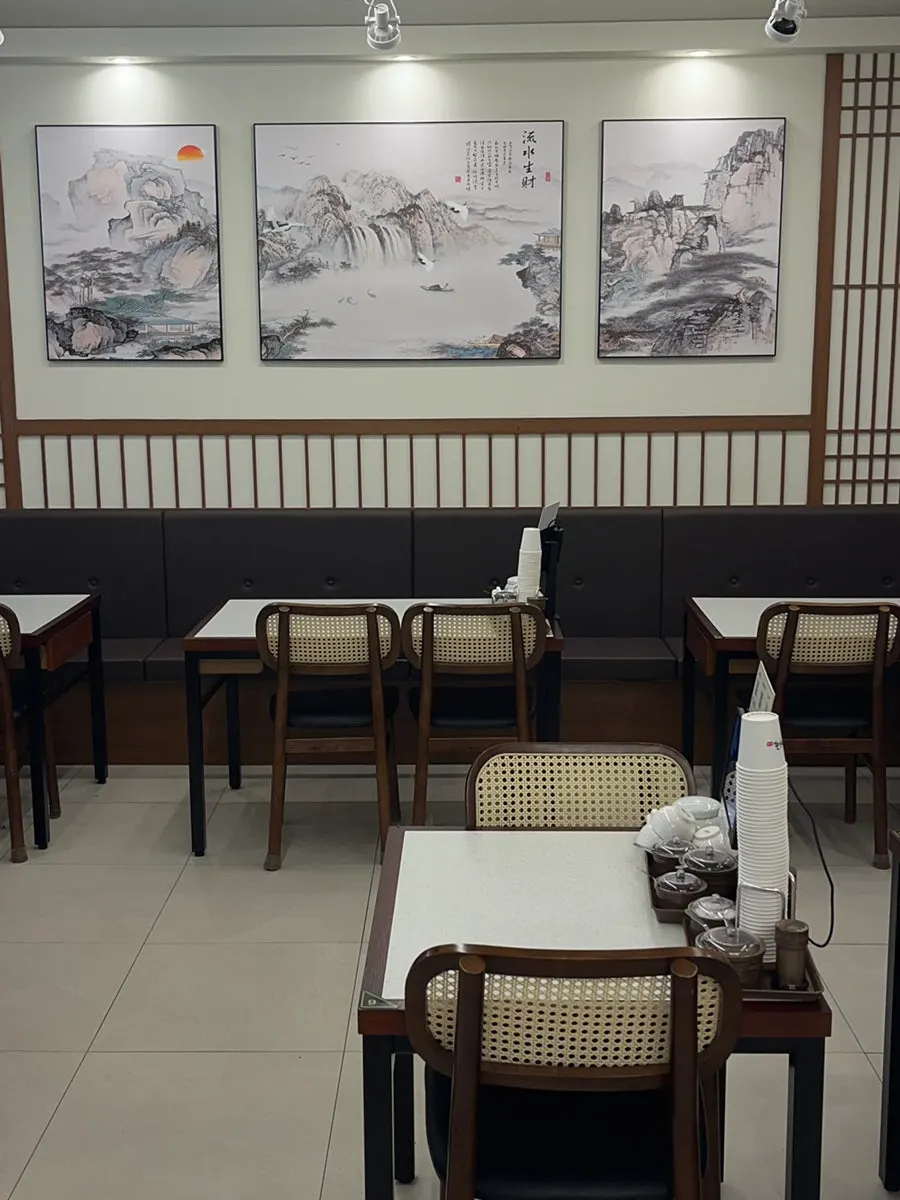 Exterior of the Gorim-dong sundaeguk restaurant on a rainy day