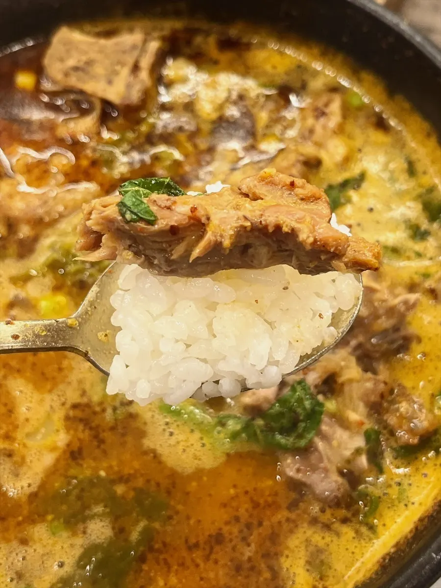 Spicy broth and bones in the ppyeodagwi haejangguk